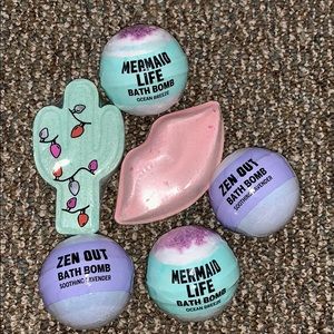 Victoria Secret PINK bath bombs!